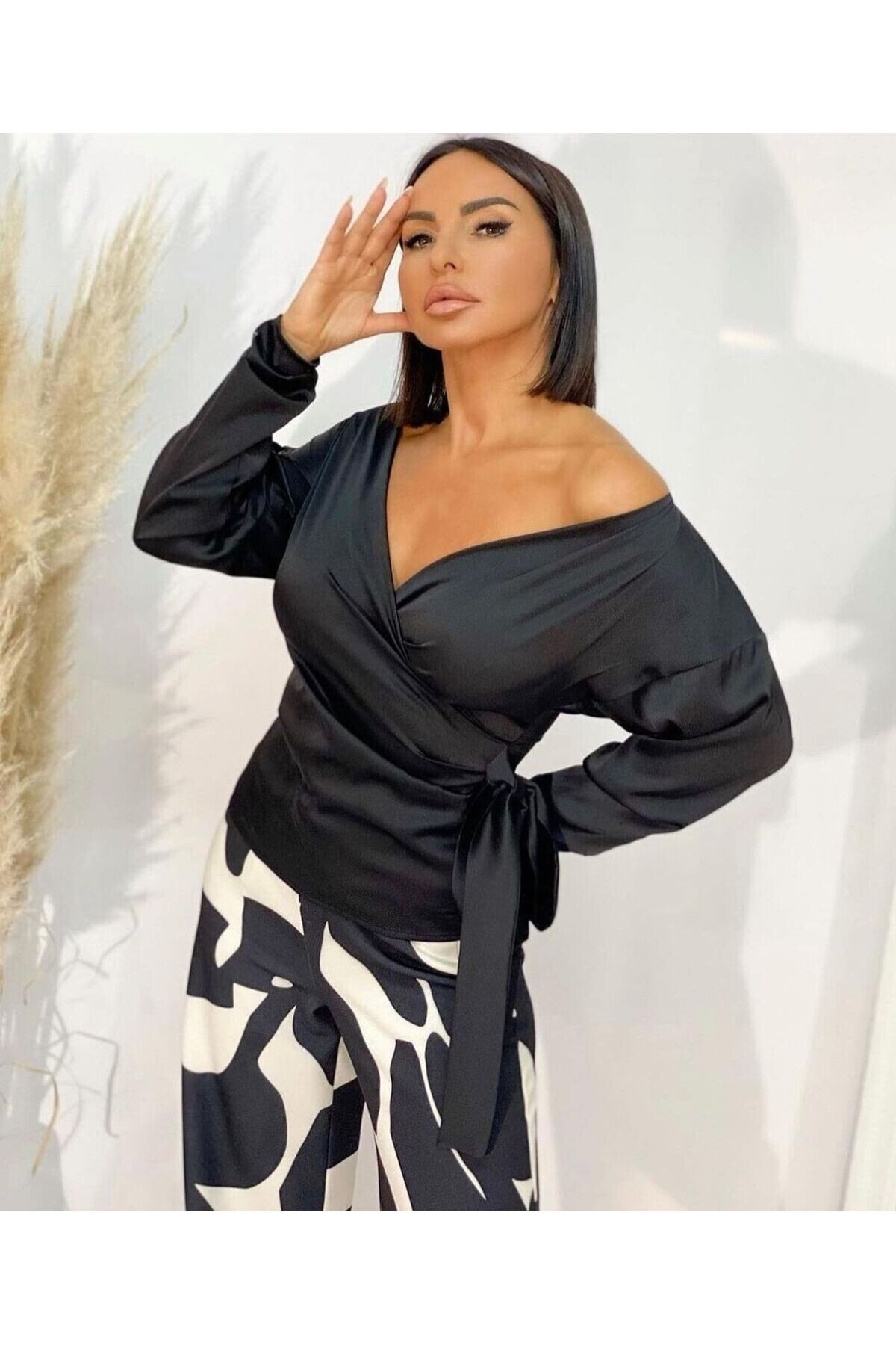 Kobe Saten Pantolonu Desenli Takım