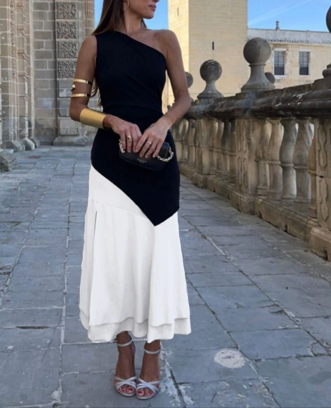 Atlas Kumaş Çift Renk Garnili Elbise