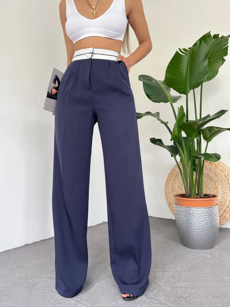 Bel Detaylı Cepli Tasarım Pantolon