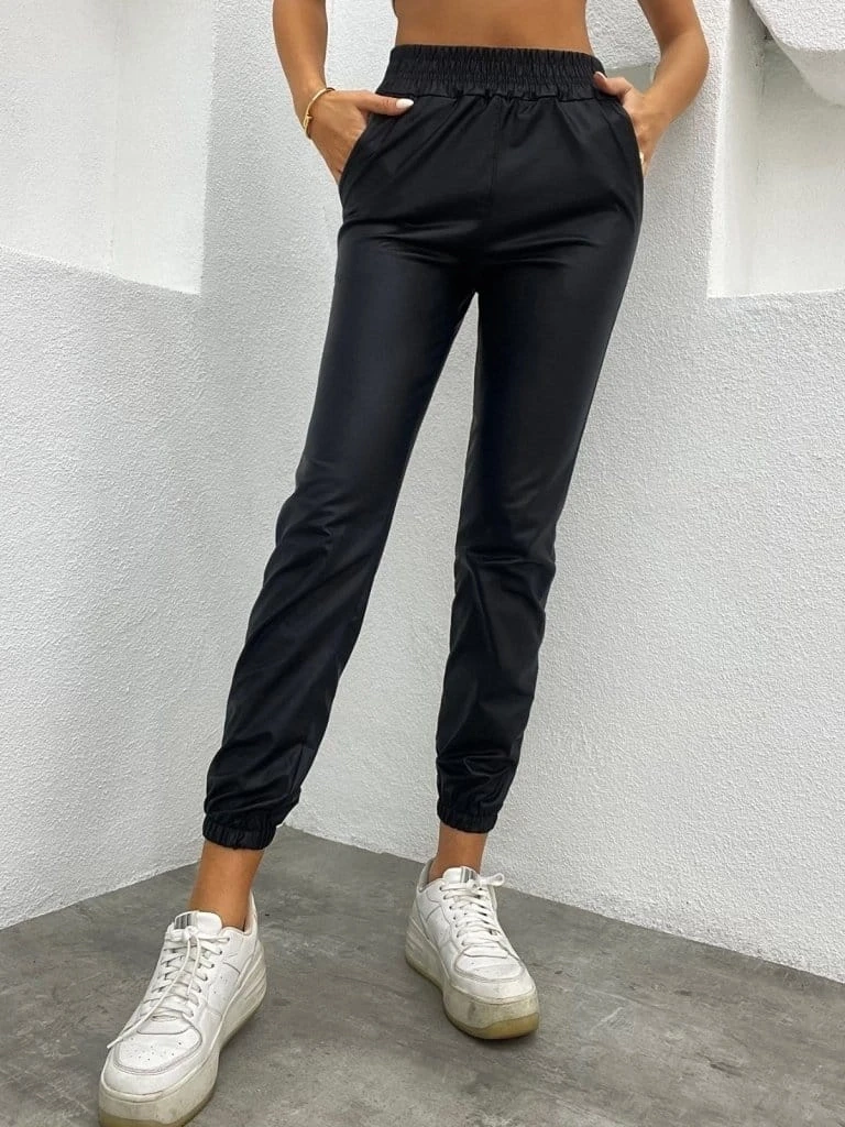 Bel ve Bilek Lastikli Yüksek Bel Deri Pantolon