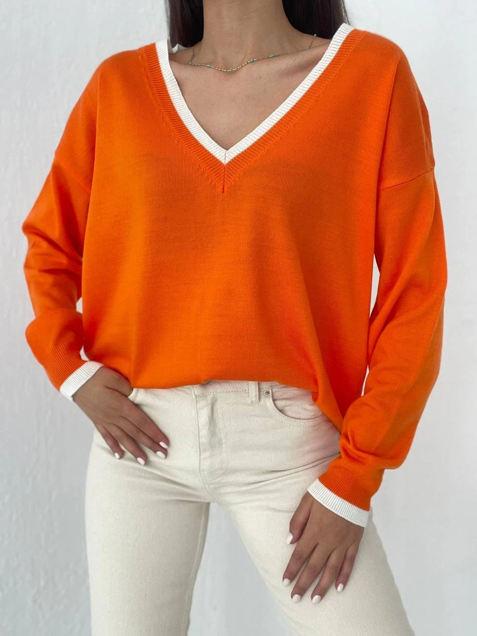 Biyeli V yaka Triko Kazak