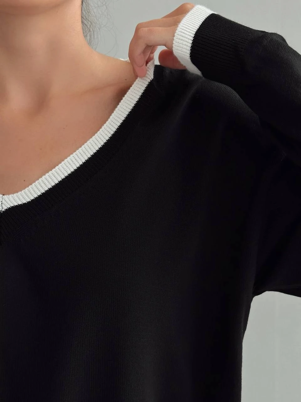 Biyeli V yaka Triko Kazak