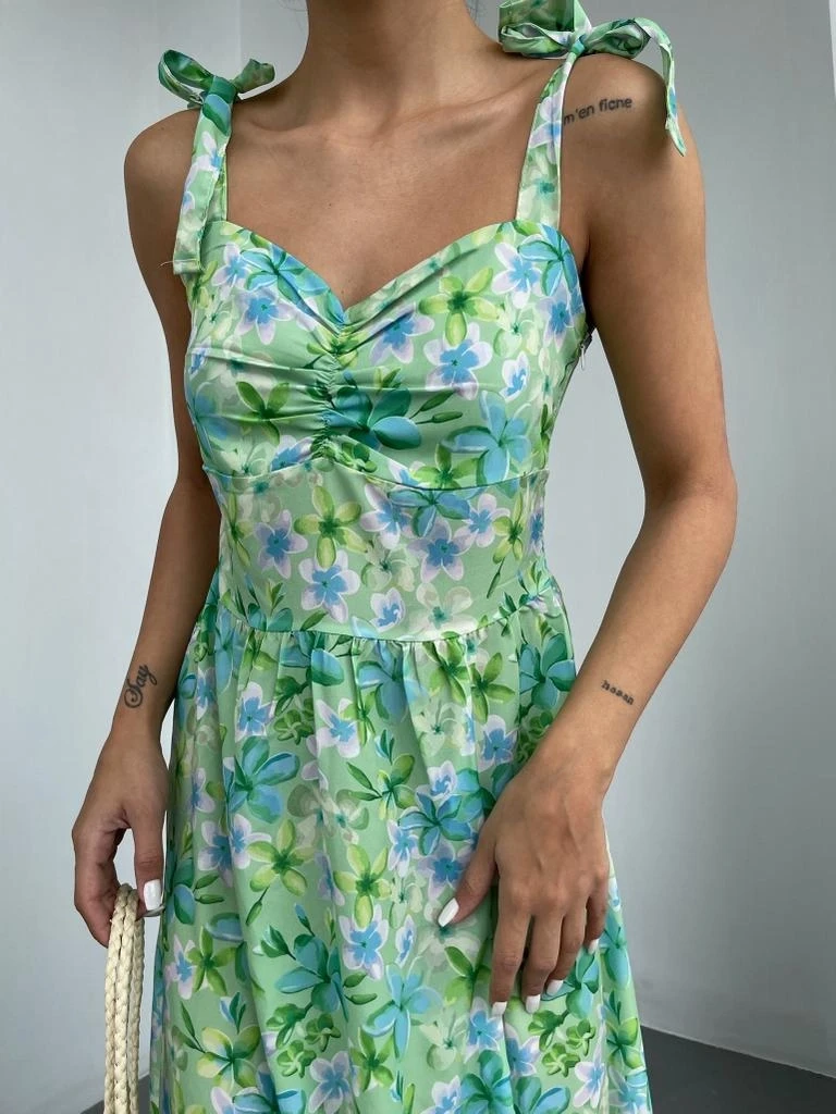 Çiçek Desenli Omuz Bağlamalı Elbise