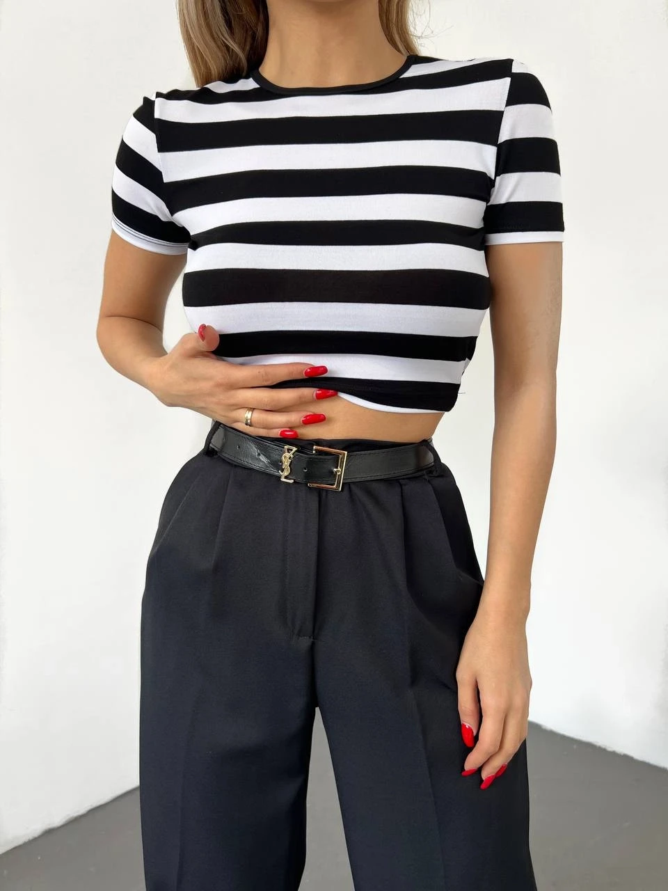 Çizgili Viskon Likralı Kumaş Sırt Dekolteli Kemer Detaylı  Croptop