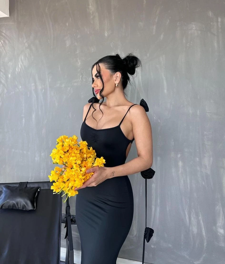 Dalgıç Kumaş Gül Detaylı Elbise