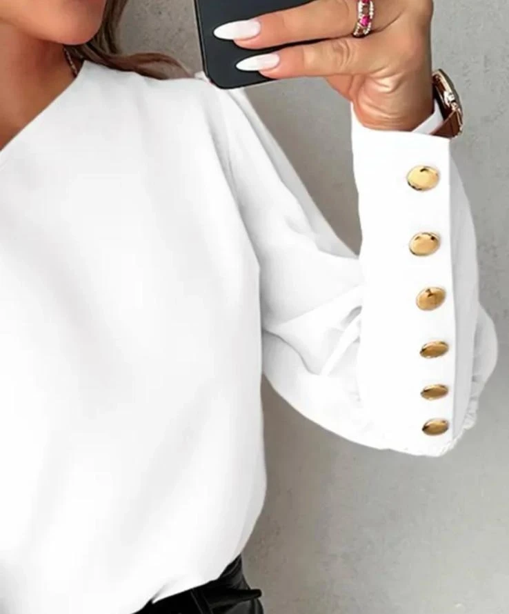 Dalgıç Kumaş Toka ve Düğme Detaylı Bluz