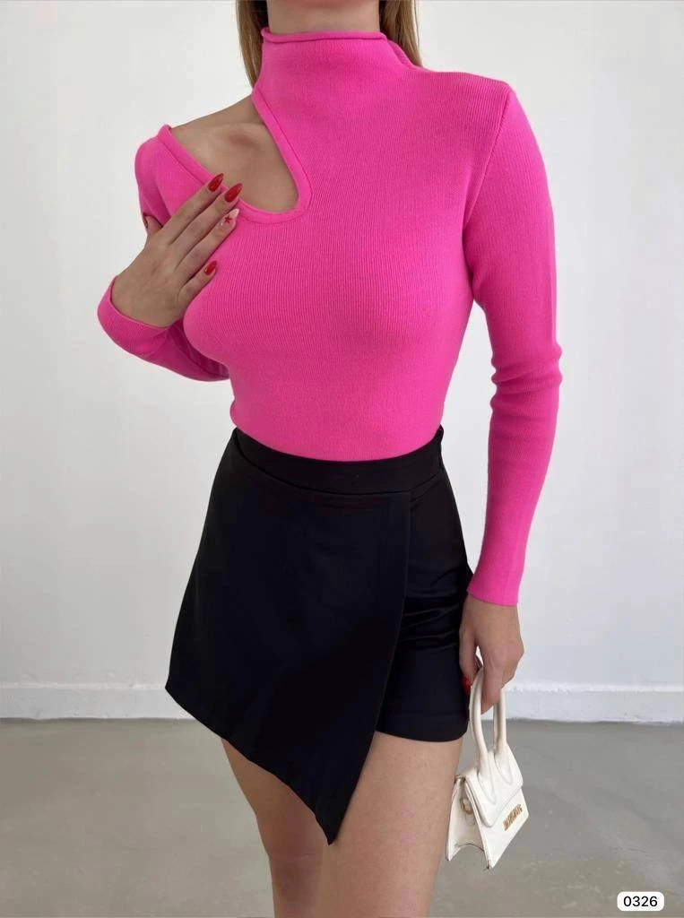 Damla Dekolteli Triko Bluz