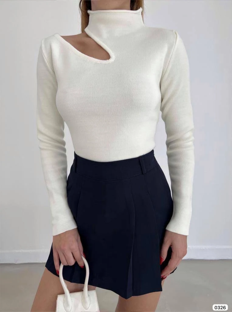 Damla Dekolteli Triko Bluz