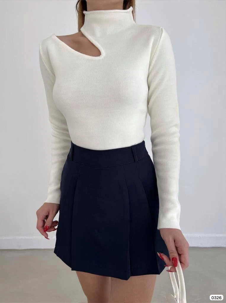 Damla Dekolteli Triko Bluz