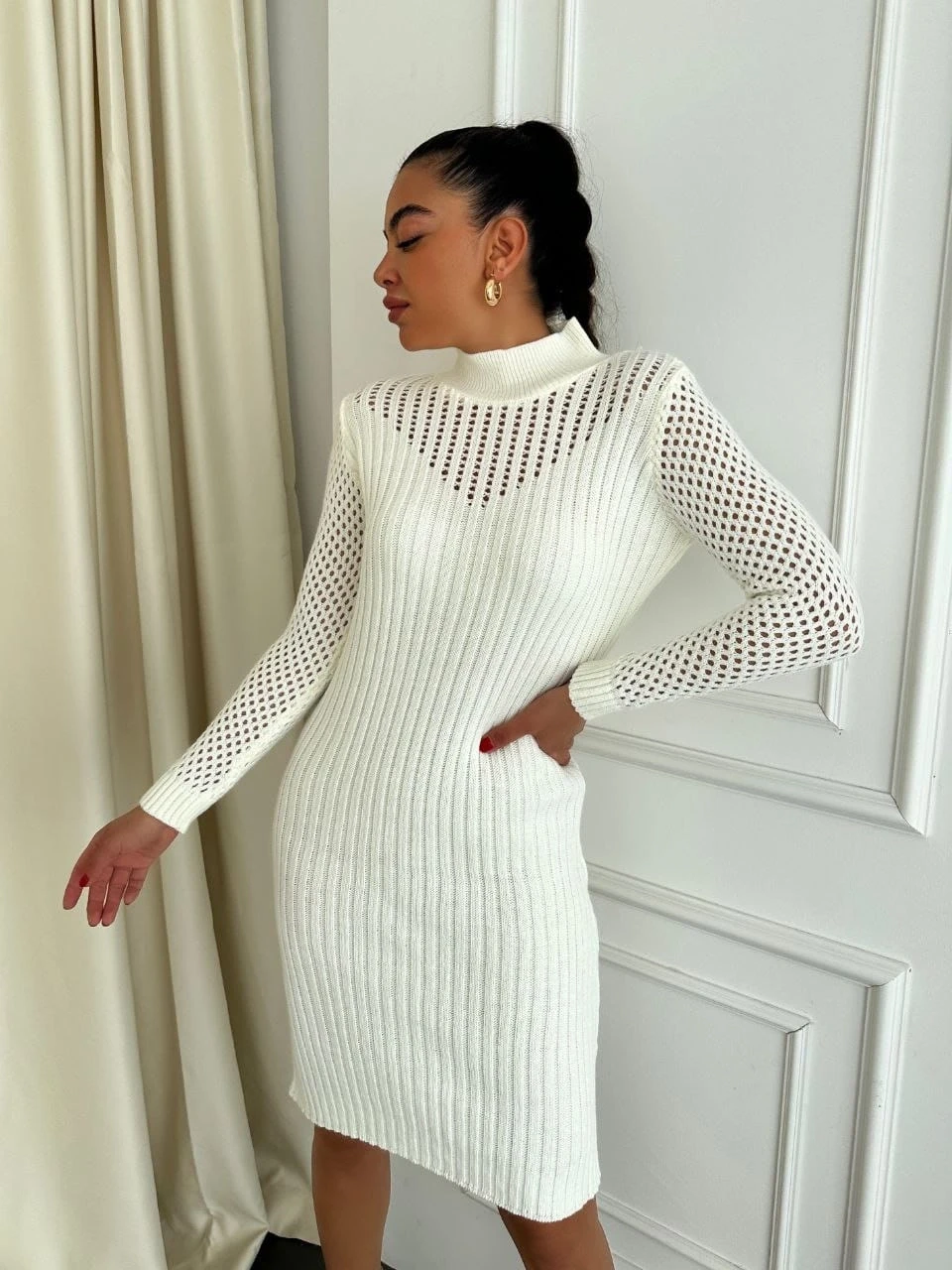 Delikli Model Triko Elbise