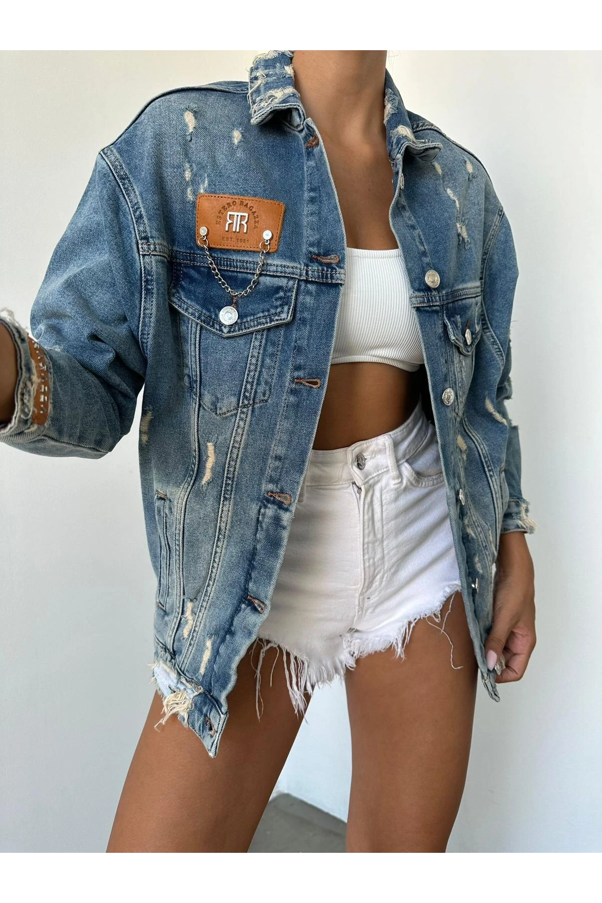 Deri Zincir ve Kol Manşet Deri Detay Denim Kot Ceket