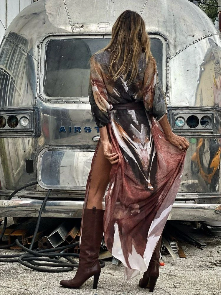 Desenli Yanları Yırtmaçlı Tül Pareo