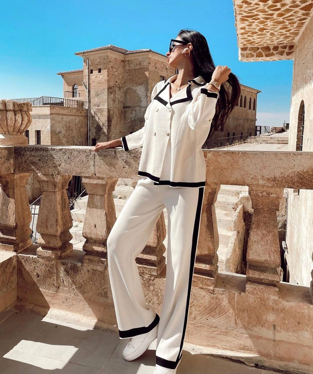 Düğme Detaylı Biyeli Triko Takım