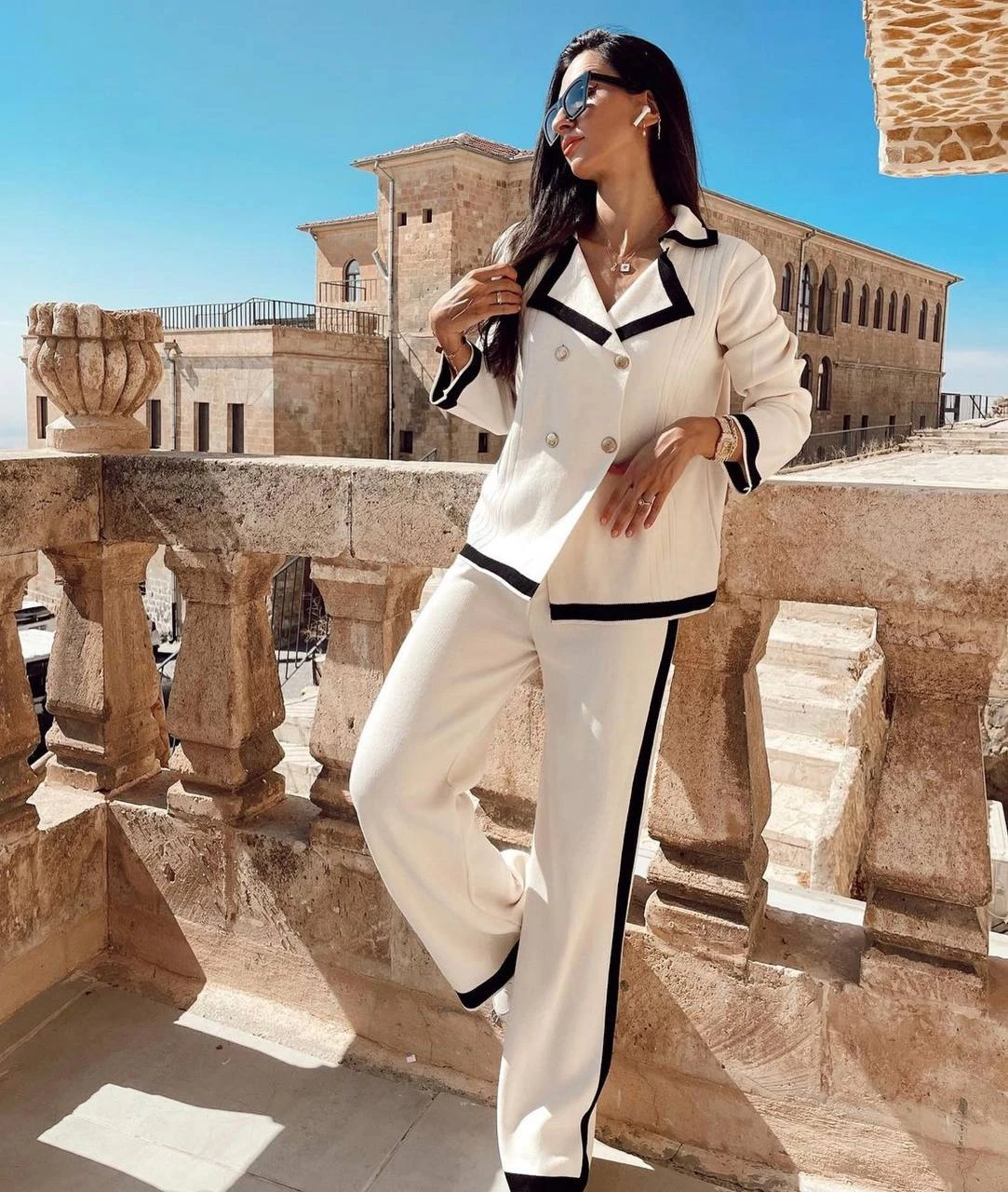 Düğme Detaylı Biyeli Triko Takım