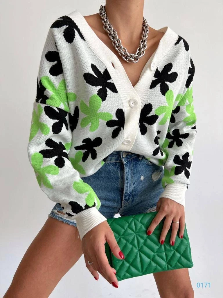 Düğmeli Triko Hırka