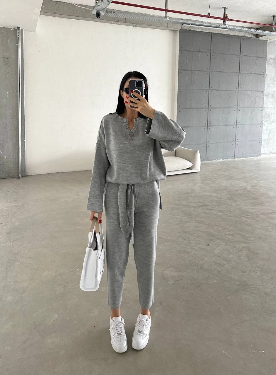 Düğmeli Triko Takım