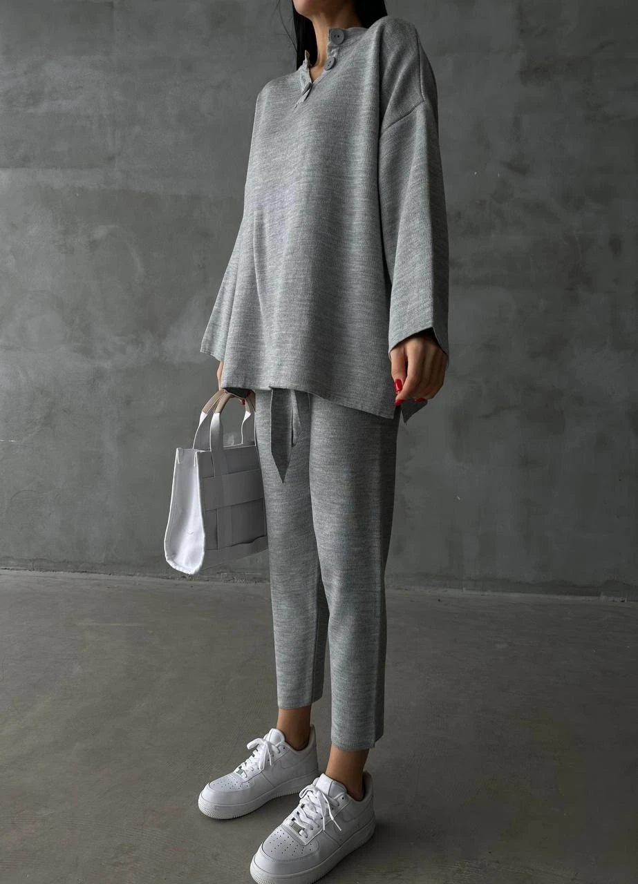 Düğmeli Triko Takım