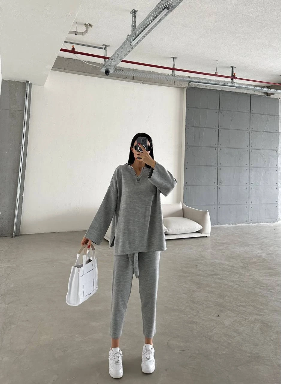 Düğmeli Triko Takım