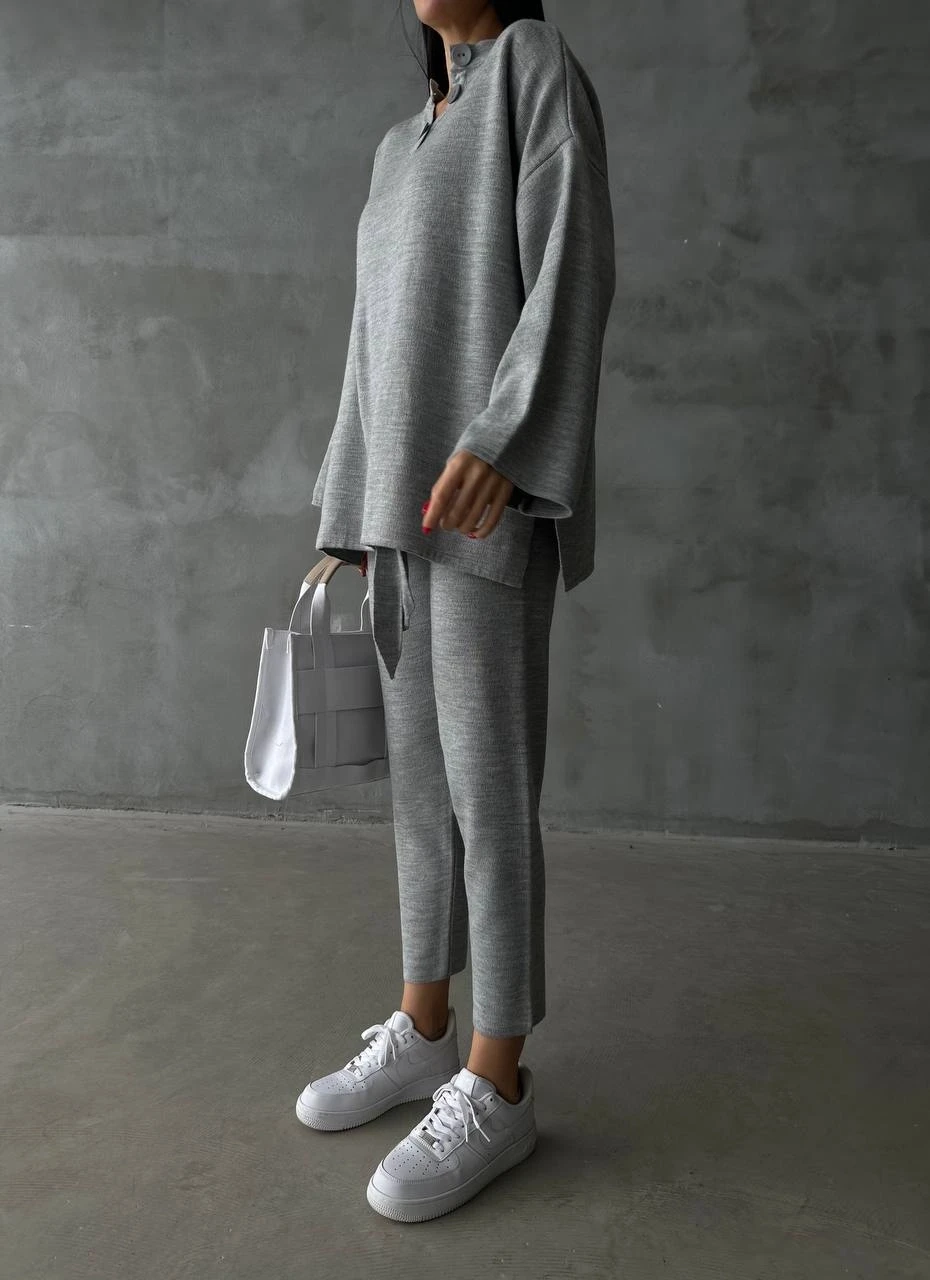 Düğmeli Triko Takım