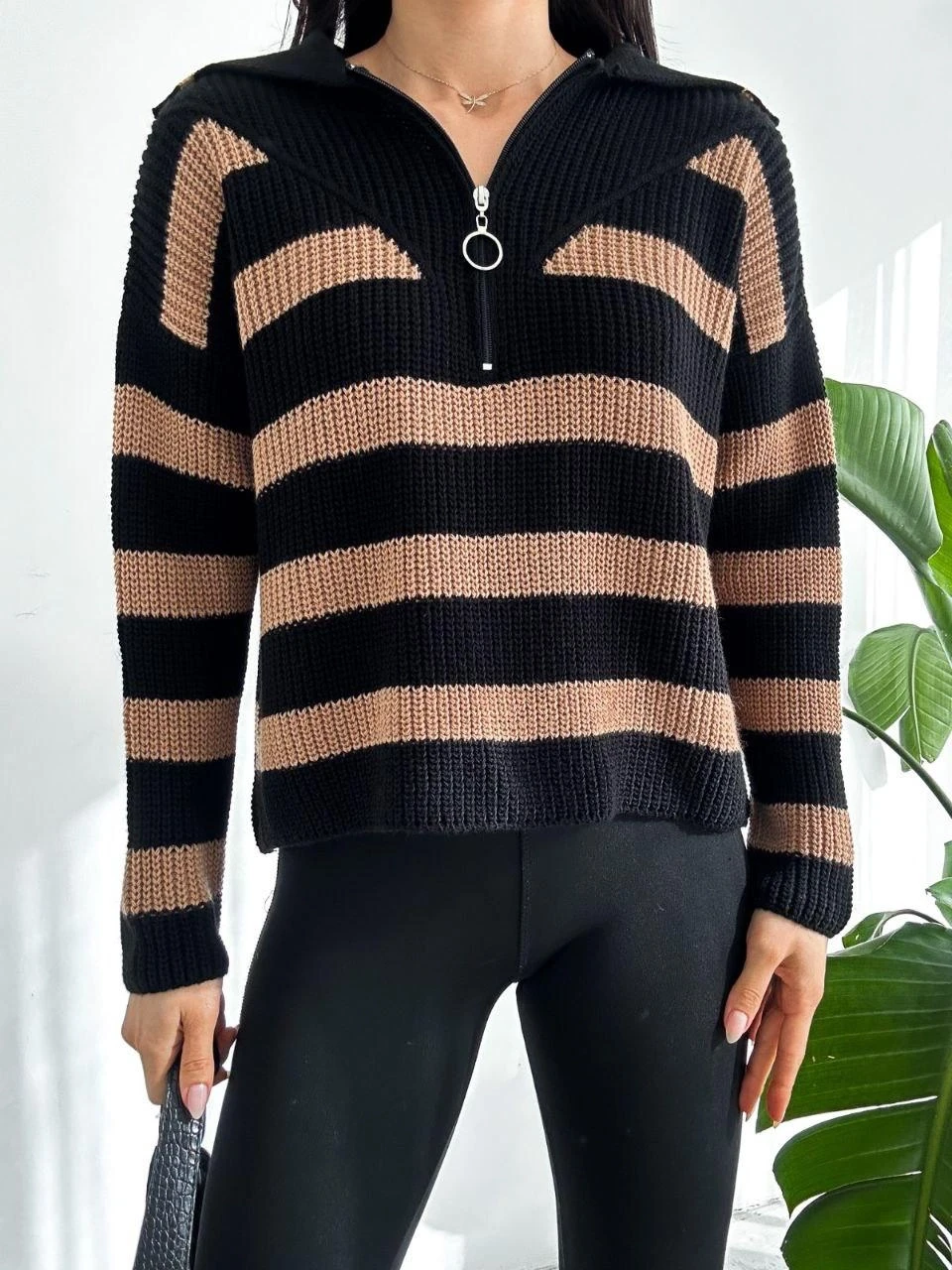 Fermuarlı Çizgi Desen Triko