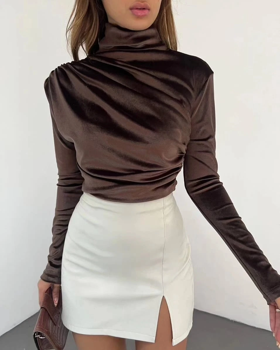 İthal İnci Kadife Kumaş Omuz ve Bel Pile Dik Yaka Bluz