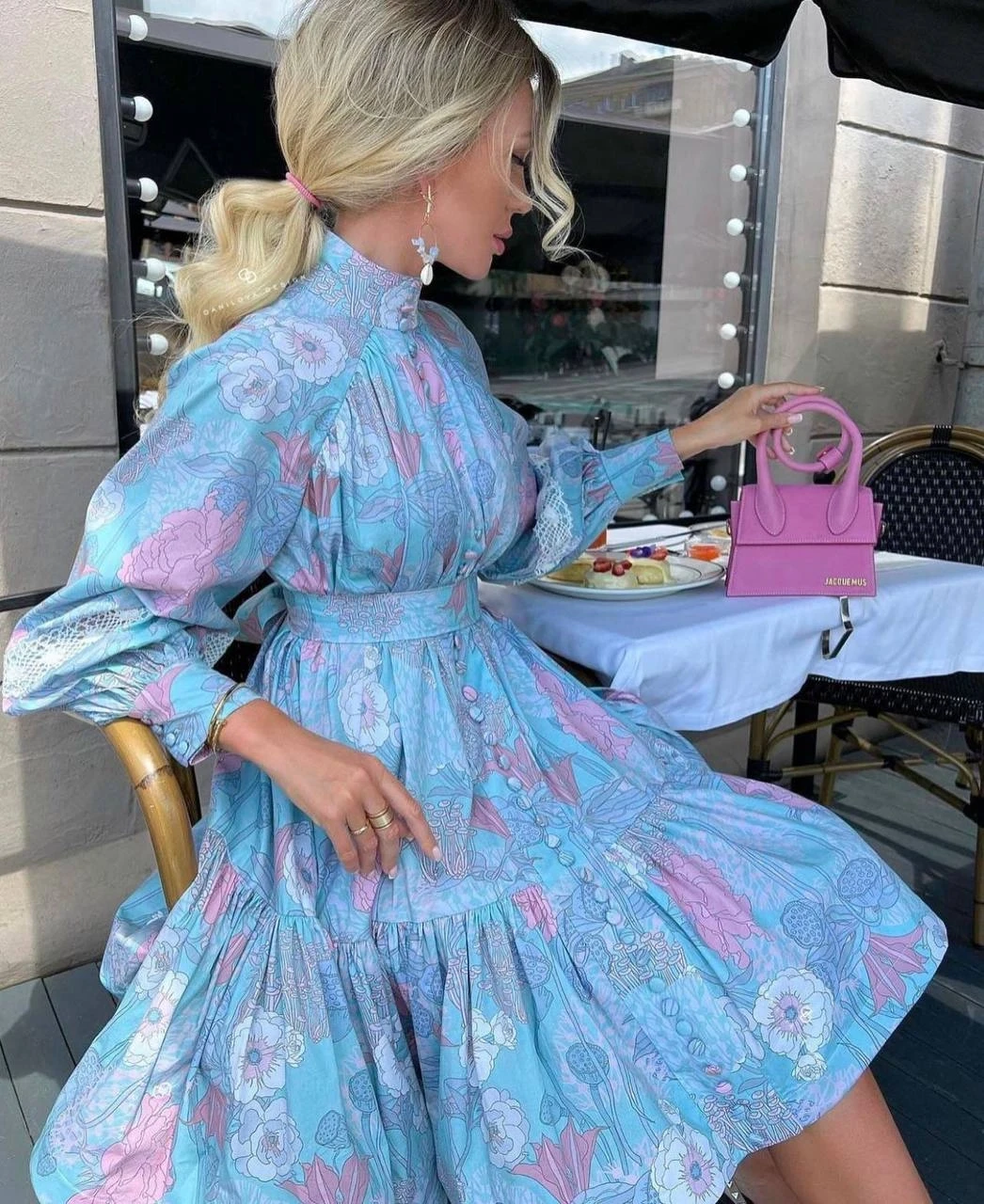 İthal Ottom Kumaş Kaplama Düğme ve Dantel Detay Elbise