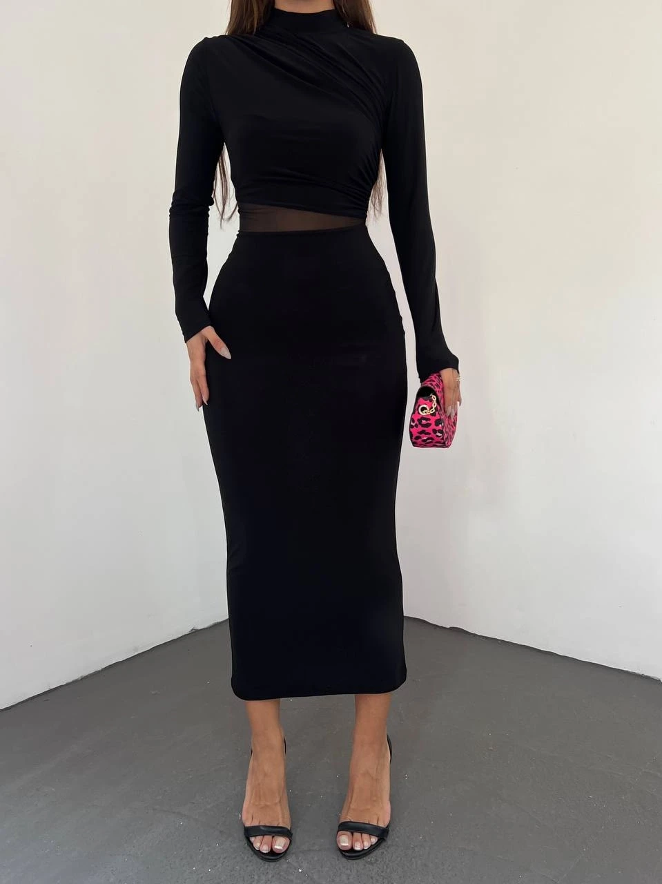 İthal Sandy Kumaş Beli ve Omzu Pile Beli Tül Detaylı Elbise