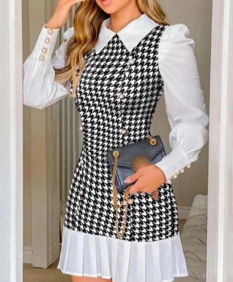 Jessıka ve Dalgıç Kumaş İnci Düğme Detaylı Elbise