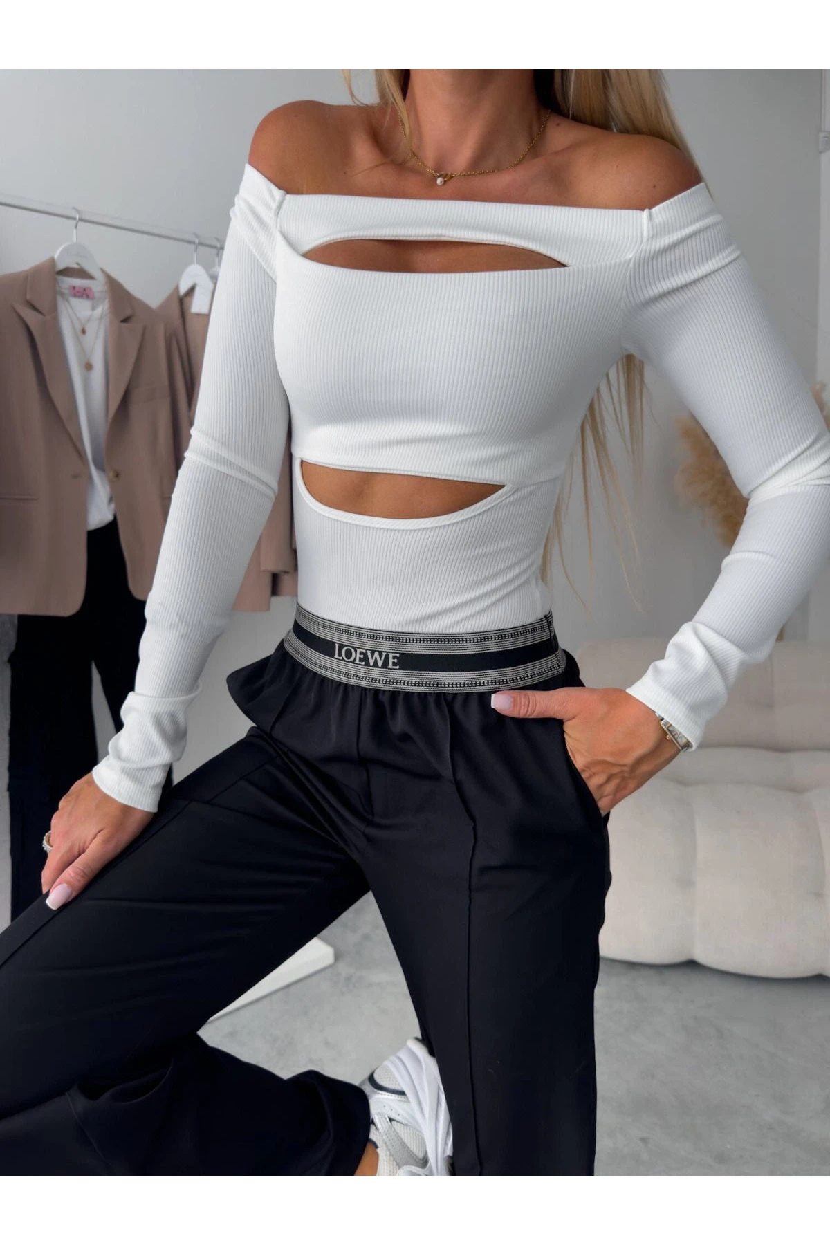 Göğsü Pencereli Kaşkorse Bluz