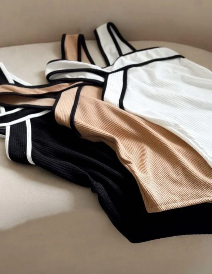 **Ön Siparişte 25 Mart da Kargolanacaktır ** Kaşkorse Kumaş Biyeli Bodysuit