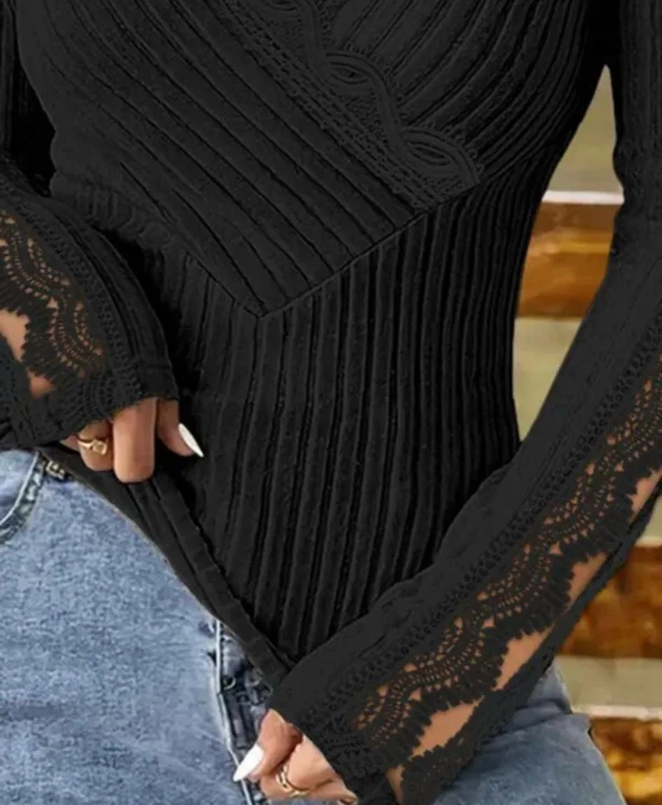 Kaşkorse Kumaş Güpür  Detaylı Bluz