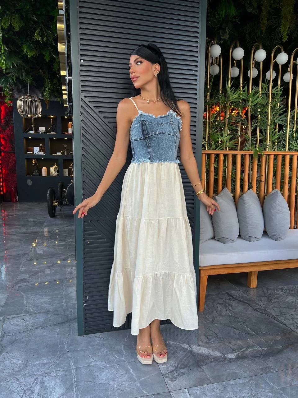 Kot Detaylı Askılı Katlı Elbise