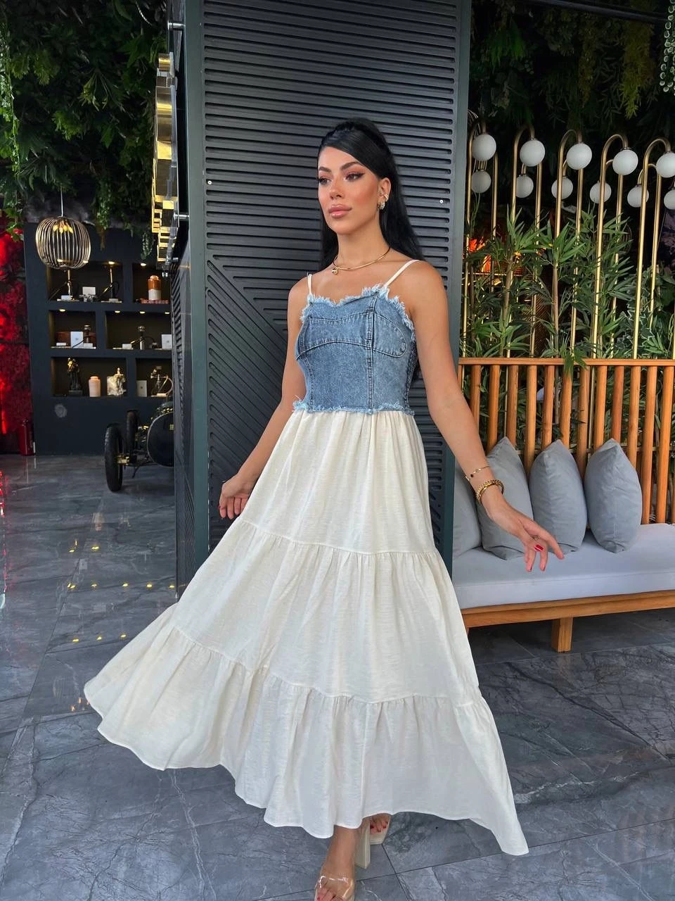 Kot Detaylı Askılı Katlı Elbise