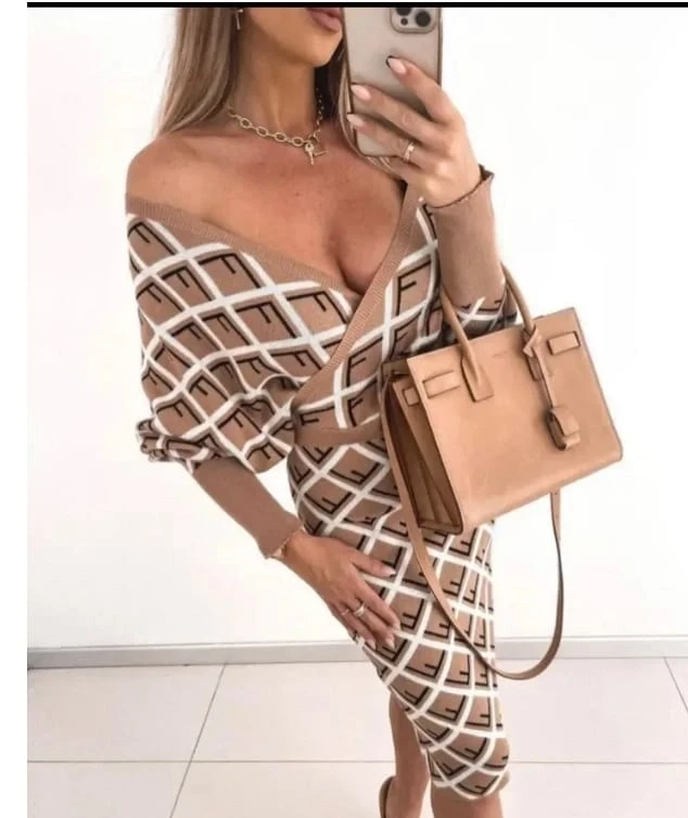 Kruvaze Yaka Triko Elbise