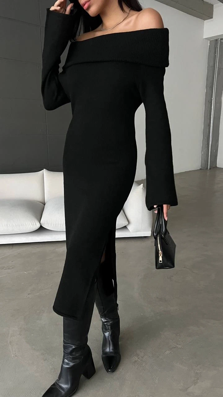 Madonna Yaka Yırtmaçlı Triko Elbise