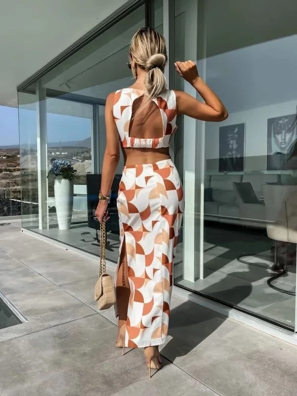 Mikro Kumaş Belden Bağlamalı Sırtı Pencereli Elbise & Takım