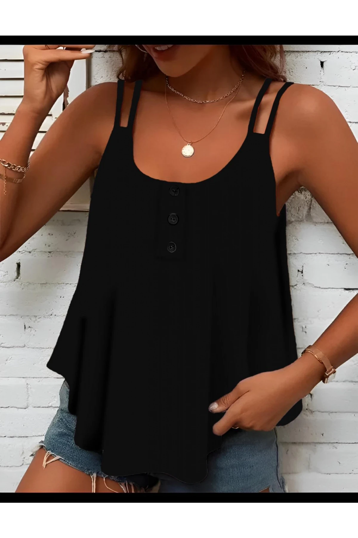 Mikro Kumaş Düğme Detaylı Bluz