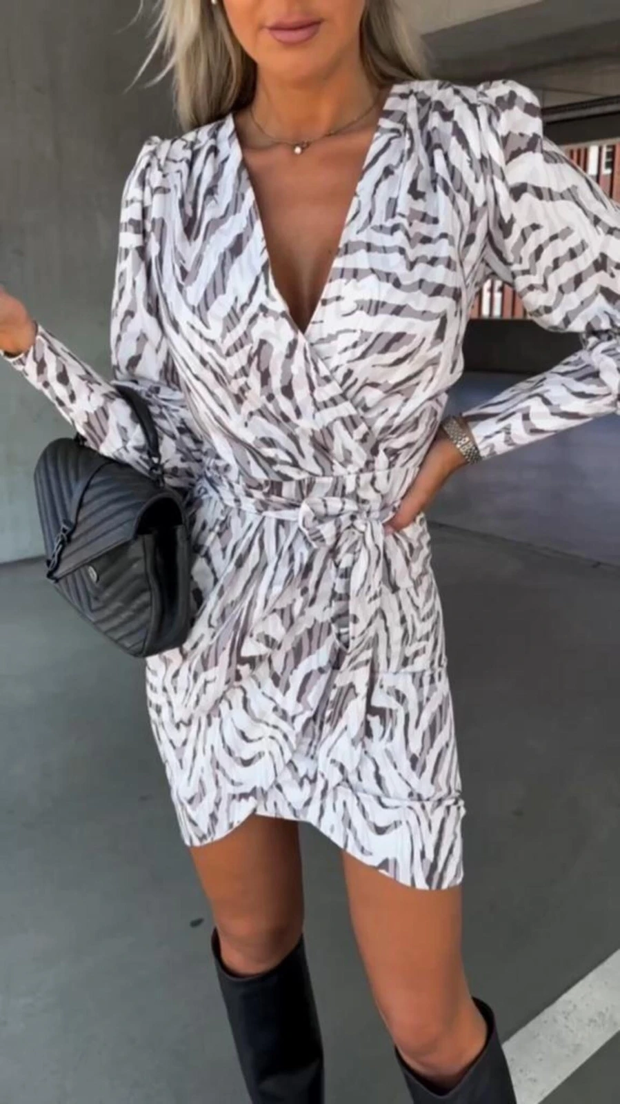 Mosscrep Kumaş Zbra Desenli Elbise