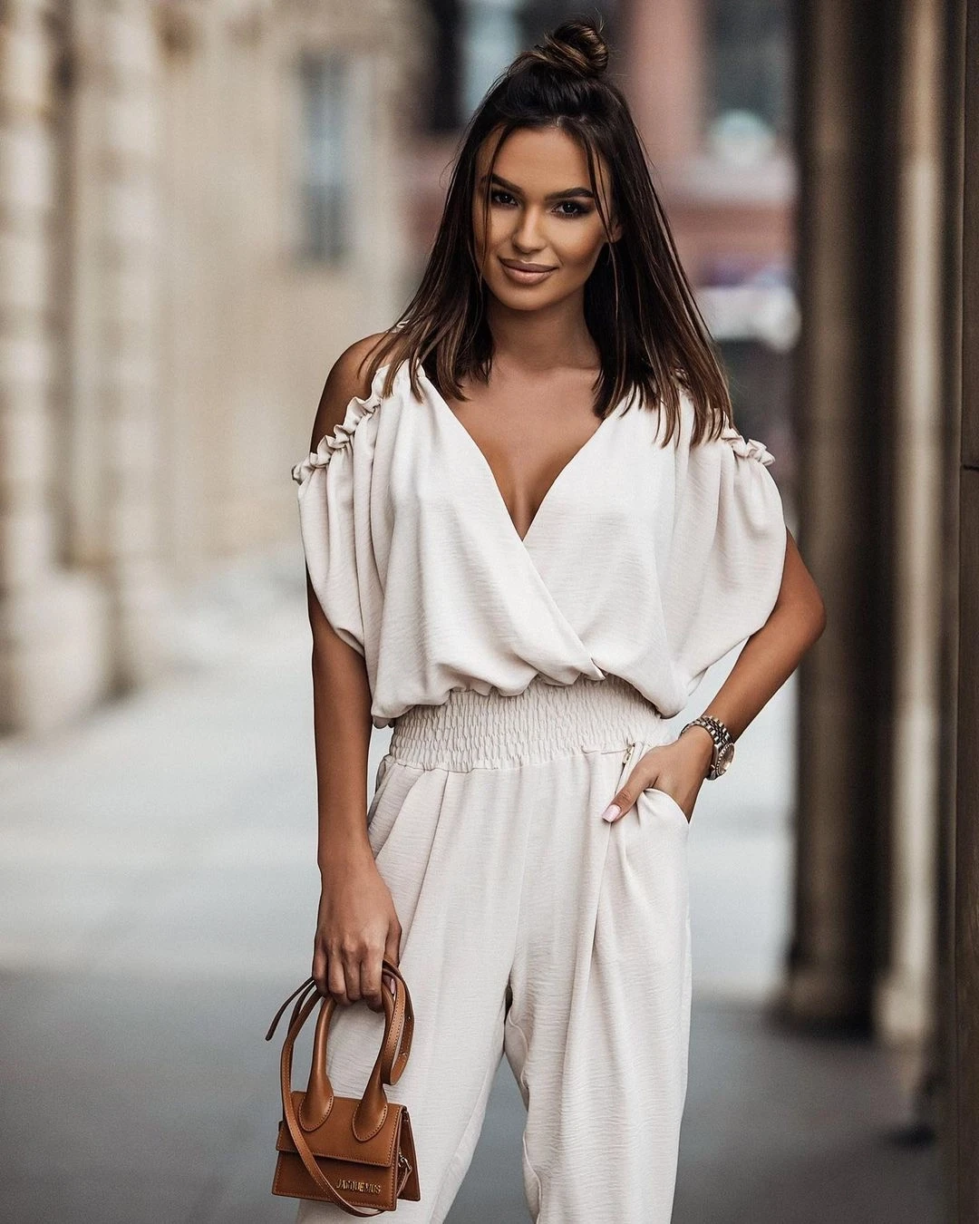 Omuz Dekolteli Ayrobin Tulum