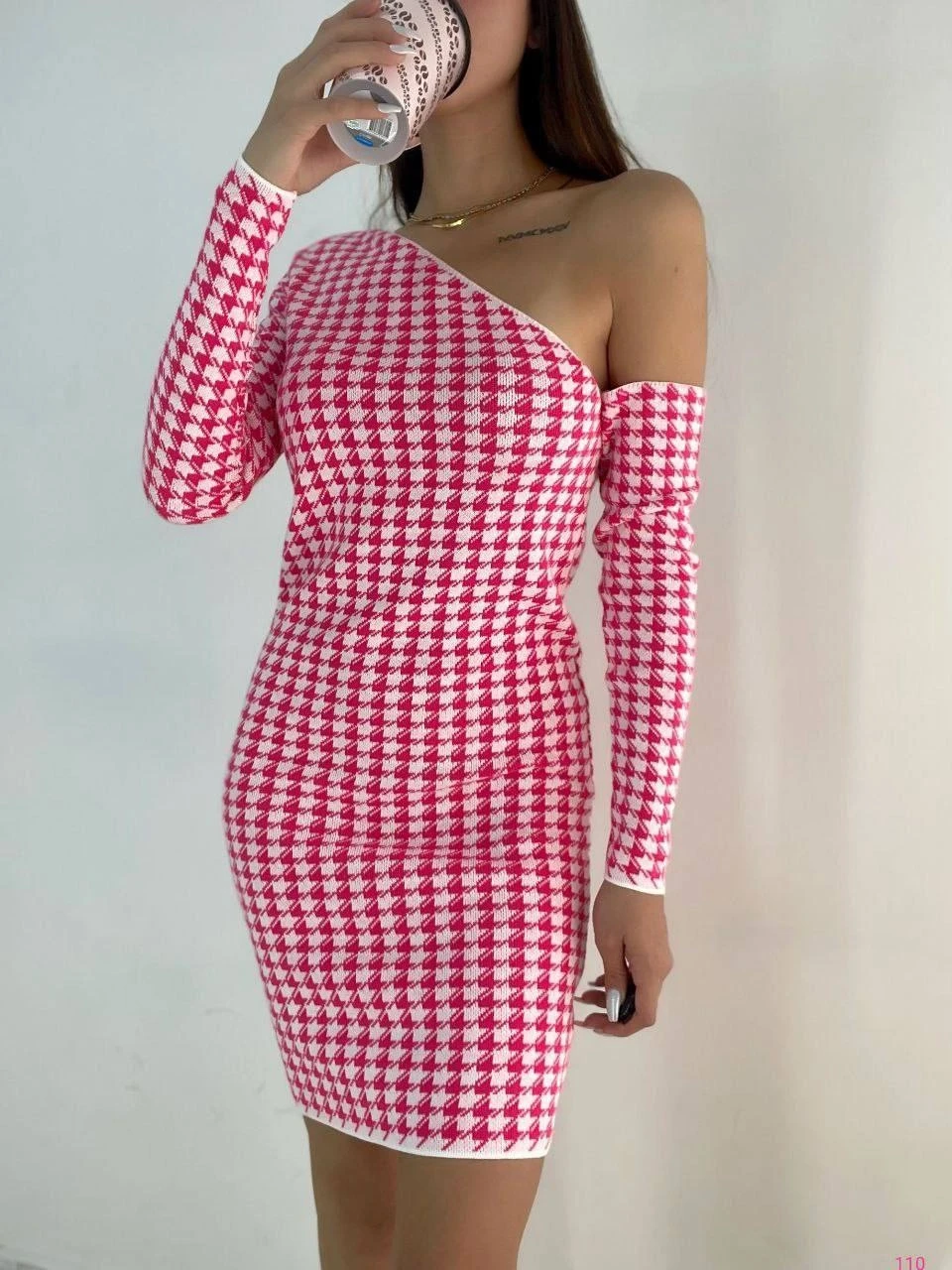 Omuz Dekolteli Kazayağı Desen Triko Elbise