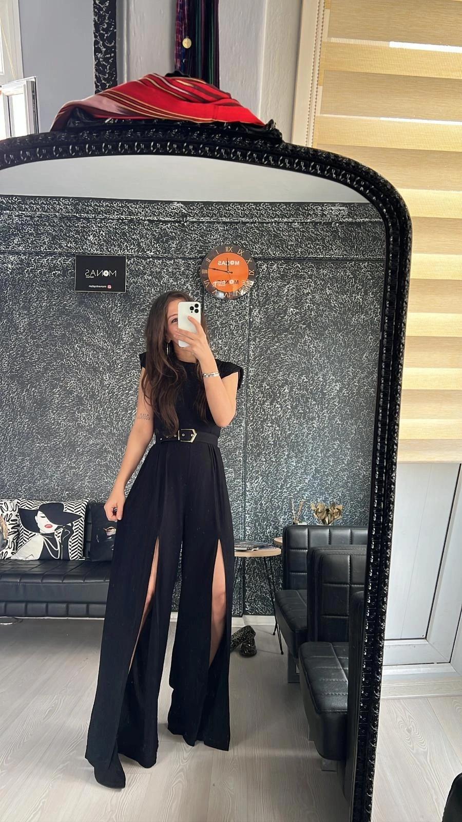 Omuz Vatka Detay Cacak Yırtmaç Ve Kemer Dahil Ayrobin Tulum