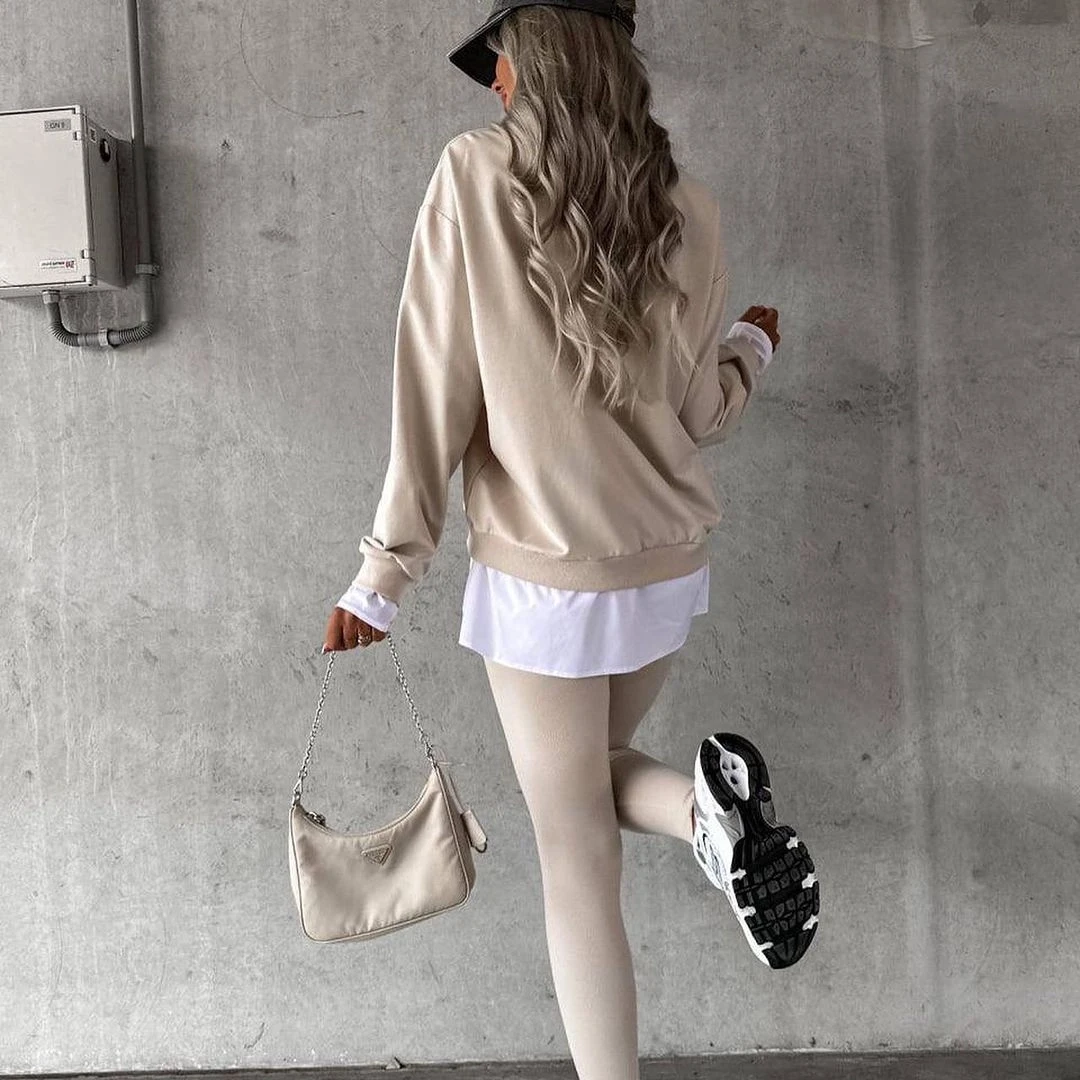 İki İplik Kumaş Takım ( İçindeki Tshirt Takımladır)