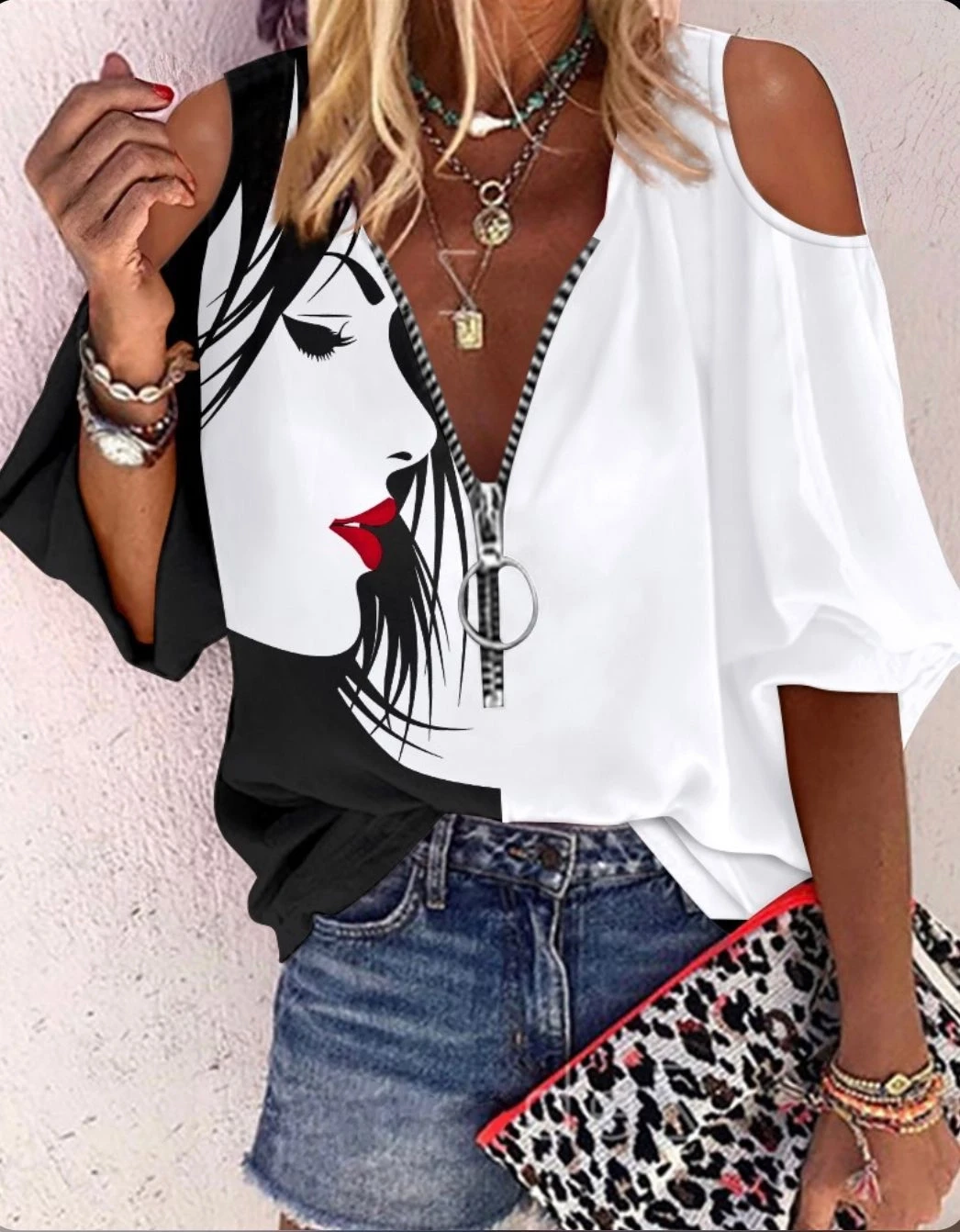 Özel Tasarım Omuz & Fermuar Detaylı Gömlek