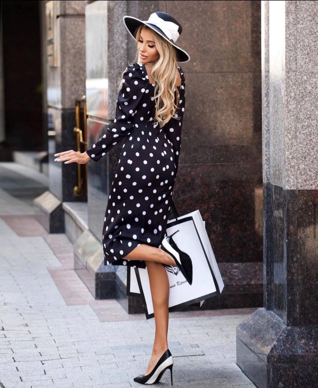 Puantiye Desen Kareyaka Atlas Elbise