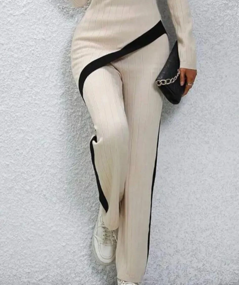 Kaşkorse Kumaş Yanları Şerit Detaylı Takım