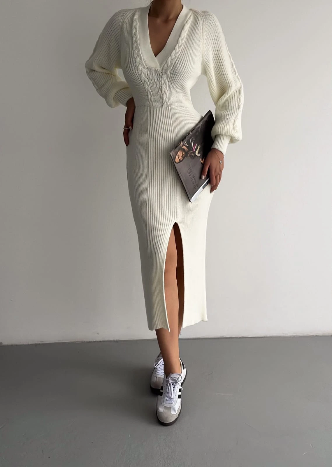 Saç Örgü Model V Yaka Yırtmaçlı Triko Elbise