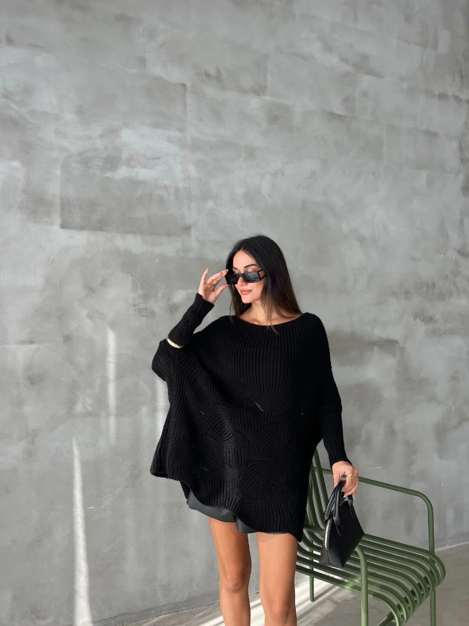 Salaş Kalıp Etekleri Delikli Triko Tunik Kazak