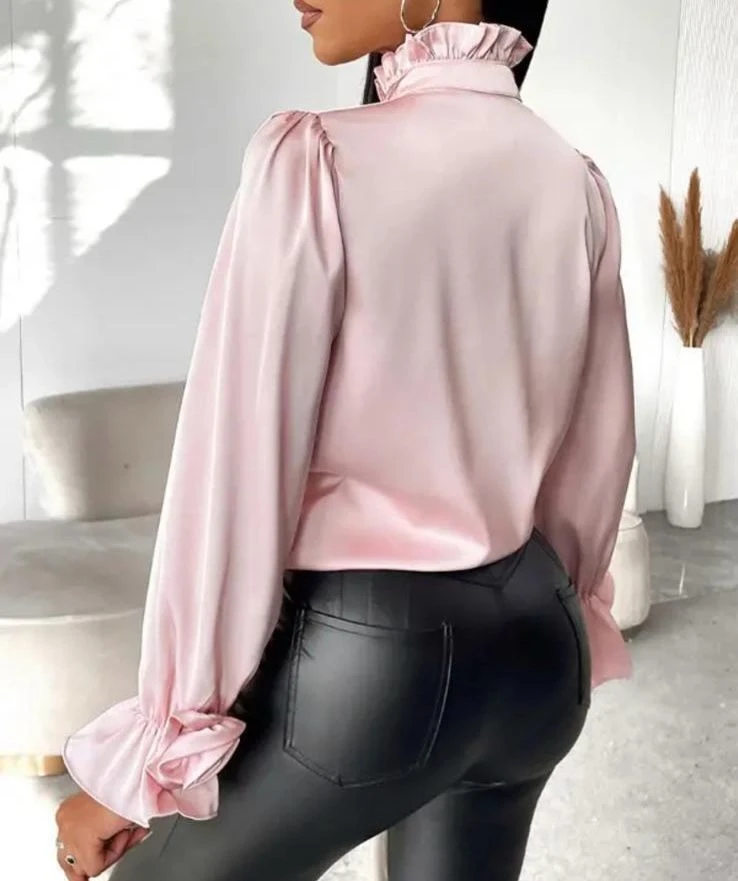 Saten Kumaş Gül Detaylı Gömlek