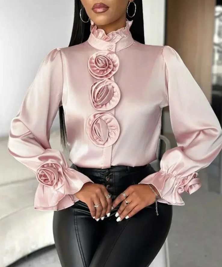 Saten Kumaş Gül Detaylı Gömlek