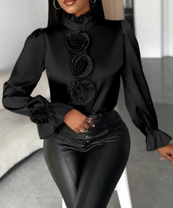 Saten Kumaş Gül Detaylı Gömlek